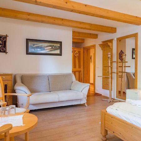 Valasske Chalupy Kycerka Hotel Velke Karlovice Ngoại thất bức ảnh