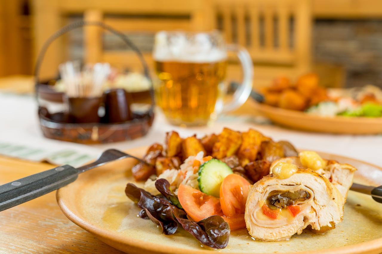 Valasske Chalupy Kycerka Hotel Velke Karlovice Ngoại thất bức ảnh