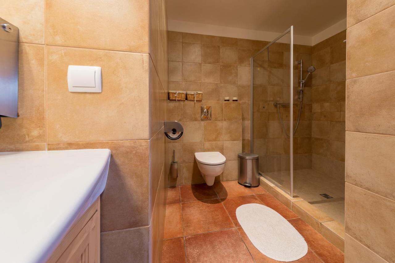 Valasske Chalupy Kycerka Hotel Velke Karlovice Ngoại thất bức ảnh